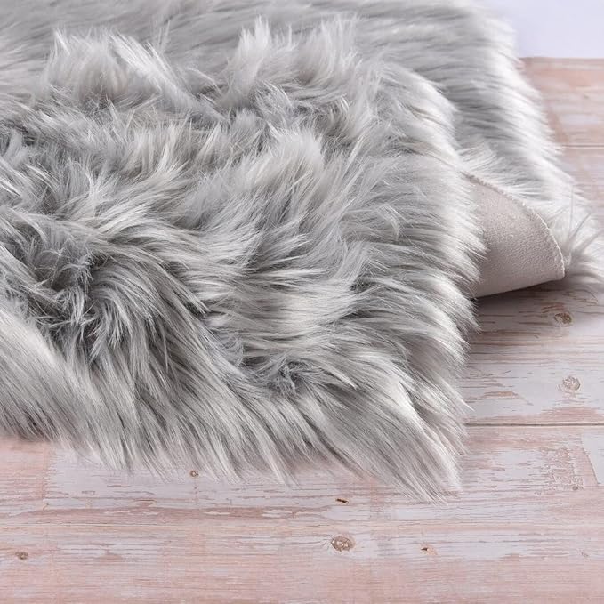 ORINOVA Silver Grey Plush Faux Sheepskin Fur Area Rugs for Bedroom Nursery Washable Shag Rug 4x6 Rectangle Rug