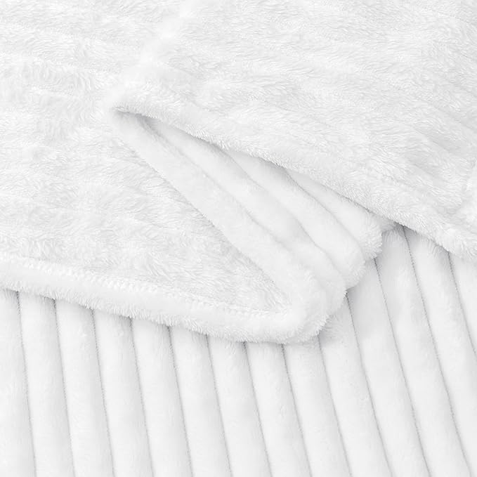 BEDELITE Fleece Throw Blanket for Couch – 3D Ribbed Jacquard Soft and Warm Decorative Fuzzy Blanket – Cozy, Fluffy, Plush Lightweight White Throw Blankets for Bed, Sofa, 50x60 inches