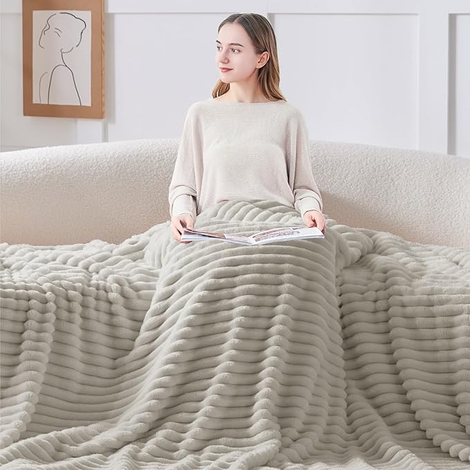 BEDELITE Fleece Throw Blanket for Couch - 300GSM Soft & Warm Fluffy Light Grey Blanket, Decorative and Giftable Striped Blankets for Women, Men, 50"x70"