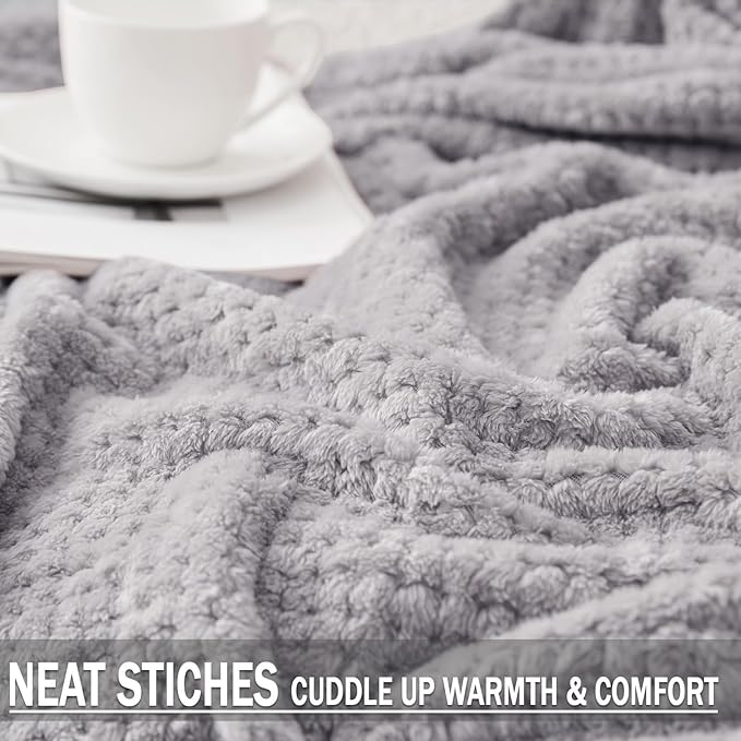 Exclusivo Mezcla Fleece Bed Blanket Twin Size, Super Soft and Warm Blankets for Couch, Sofa and Bed Waffle Textured, Cozy, Fuzzy and Lightweight (Light Grey, 90x66 Inches)