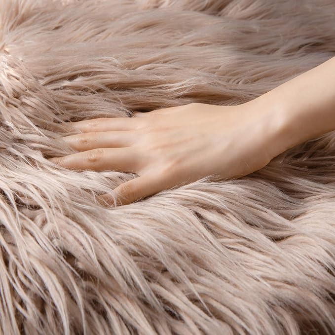 Ashler faux fur rug, Fluffy Shaggy Area Rug Ultra Soft 2.2 x 6 Feet Rectangle Fur Rug, Beige Fuzzy Rug Machine Washable Shag Rug, Nursery Decor Throw Rugs for Bedroom, kids room, Living Room