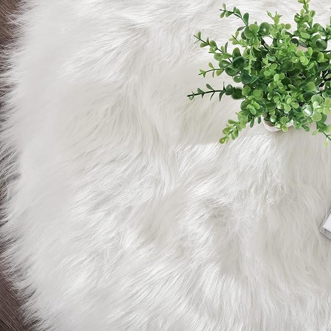 Latepis White Round Rugs 6ft Faux Fur Sheepskin Circle Rug for Living Room Fluffy Washable Rug for Bedroom Teen Room Dorm Cute Room Décor