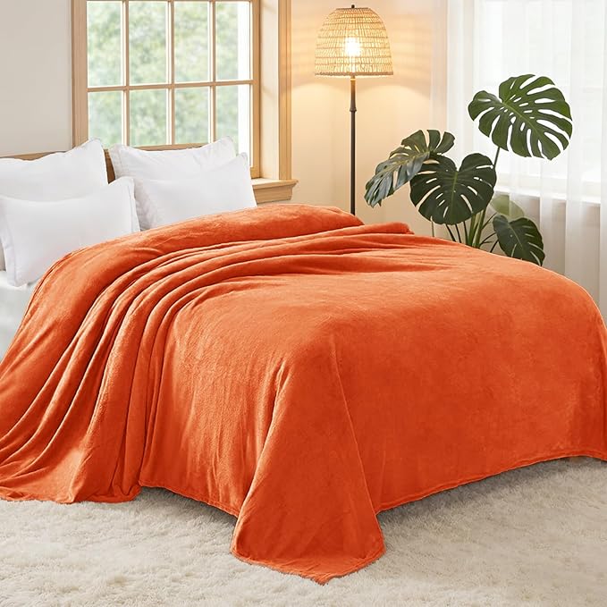 Exclusivo Mezcla Fleece Blanket Twin Size for Bed, Super Soft and Warm, All Season, Cozy, Plush, Lightweight, 60x80 Inches Burnt Orange