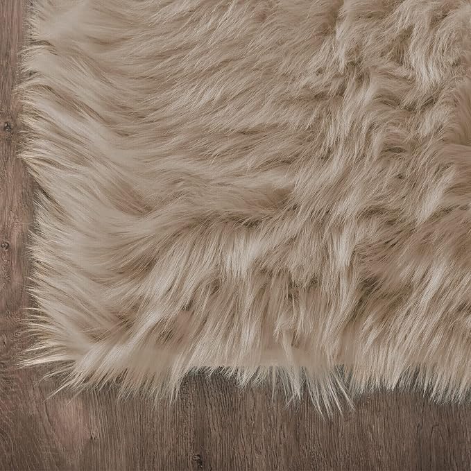 Latepis Light Brown Beige 5X6.7 Faux Fur Rug Fluffy Fuzzy Throw Rugs Washable Shag Plush Rugs for Living Room Bedroom Rug for Dorm Rectangle