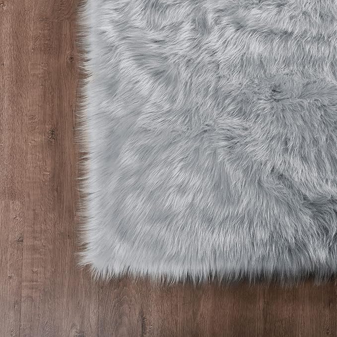Goolela Grey Area Rug 8x10 Gray Fluffy Fuzzy Furry Rug for Living Room Bedroom Faux Sheepskin Fur Shaggy Rectangle