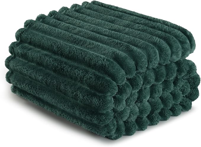 Exclusivo Mezcla King Size Flannel Fleece Blanket, Super Soft Striped Jacquard Bed Blanket, Lightweight Fuzzy Cozy for All Seasons, 90x104 Inches, Forest Green