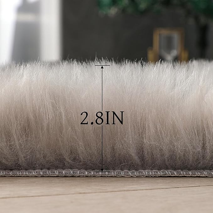 linmopm Faux Fur Rug Sheepskin Shag Fluffy Fuzzy Grey 2x3 ft Small Rugs for Bedroom Bedside Bed Floor Living Room Plush High-Density Cushion Carpet Super Sofa Cover