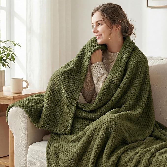 Exclusivo Mezcla Fleece Bed Blanket King Size, Super Soft and Warm Blankets for Couch, Sofa and Bed Waffle Textured, Cozy, Fuzzy and Lightweight (Olive Green, 90x104 Inches)