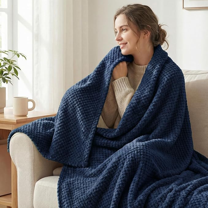 Exclusivo Mezcla Fleece Bed Blanket Twin Size, Super Soft and Warm Blankets for Couch, Sofa and Bed Waffle Textured, Cozy, Fuzzy and Lightweight (Navy Blue, 90x66 Inches)