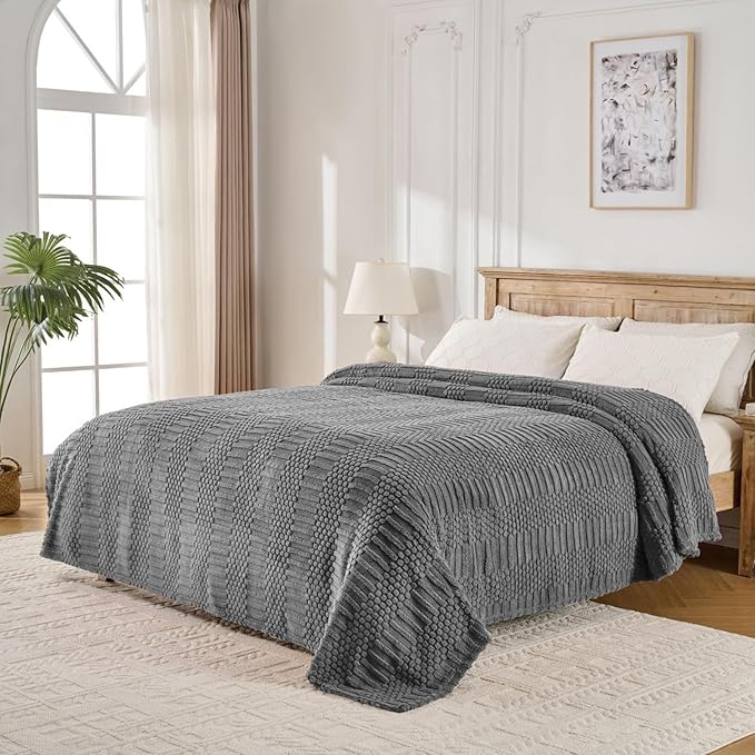 50x70 Inch Grey Throw Blanket - Soft & Fluffy Fleece, Cute & Aesthetic, Perfect for Sofa, Couch, Chair, Bed, Living Room & Bedroom, All-Season Use, Plush & Cozy Decorative Blanket