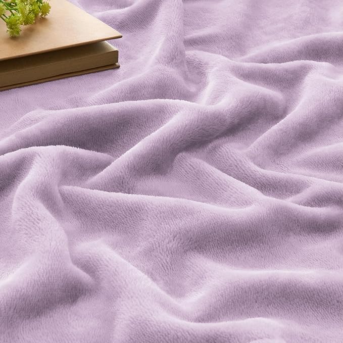 BEDELITE Fleece Blanket King Size Blankets for Bed, Luxury Plush Cozy Fuzzy Blanket 108x90 inches, Super Soft Warm Lightweight Throw Blanket All Seasons Suitable, Lilac