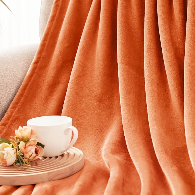 Exclusivo Mezcla Fleece Blanket Twin Size for Bed, Super Soft and Warm, All Season, Cozy, Plush, Lightweight, 60x80 Inches Burnt Orange