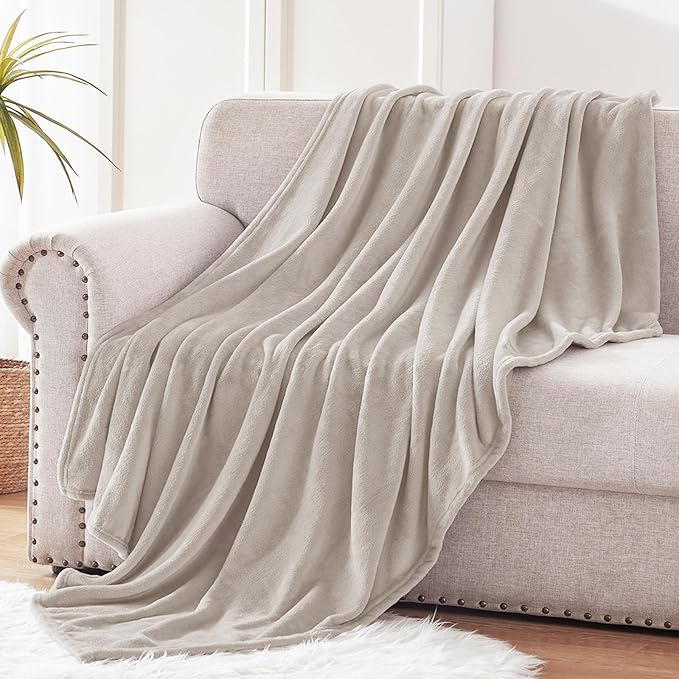 Exclusivo Mezcla Fleece Throw XL Blanket for Couch, Sofa, Super Soft and Warm Camel Blankets, All Season, Cozy, Plush, Lightweight, 50x70 Inches