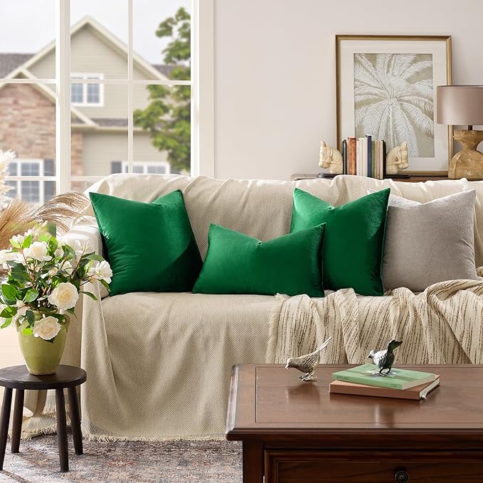 GIGIZAZA Decorative Couch Throw Pillow Covers,Set of 2 Forest Green Square Pillow Cushion Covers 22x22,Pillow Cases Velvet Pillow Covers