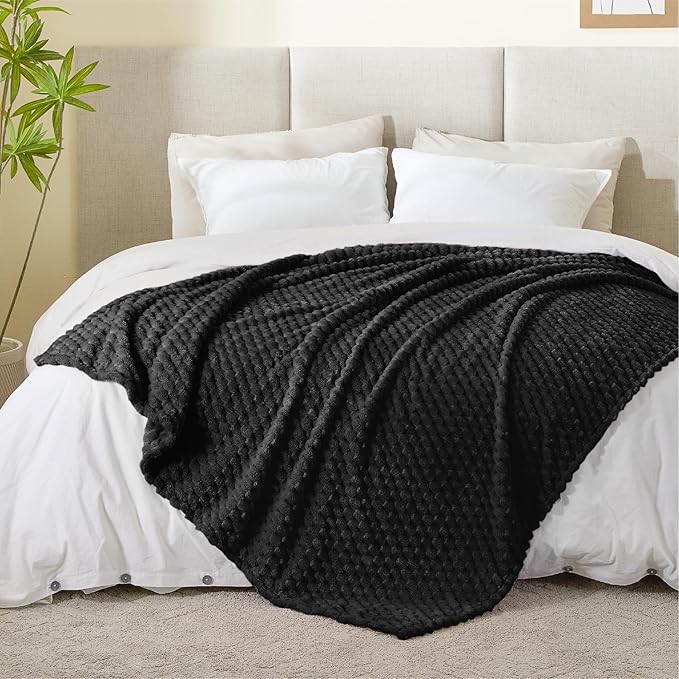 BEDELITE Fleece Throw Blanket for Couch & Bed - 3D Jacquard Decorative Black Blanket, Super Soft and Cozy Warm Fuzzy Blanket All Seasons Suitable, 50x60Inches