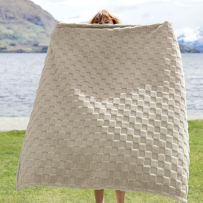Bedsure GentleSoft Twin Blanket for Bed - Super Soft Cozy Blankets for Kids Girls, Cute Fuzzy Fleece Throws for Bedroom Couch, Neutral, 60x80 Inches
