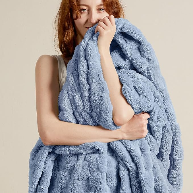 Bedsure GentleSoft Ashley Blue Twin XL Blanket for Bed - Super Soft Cozy Fleece Blankets for Kids, Cute Throws for Girls, Dorm Room Essentials Teens Back to School, 66x90 Inches