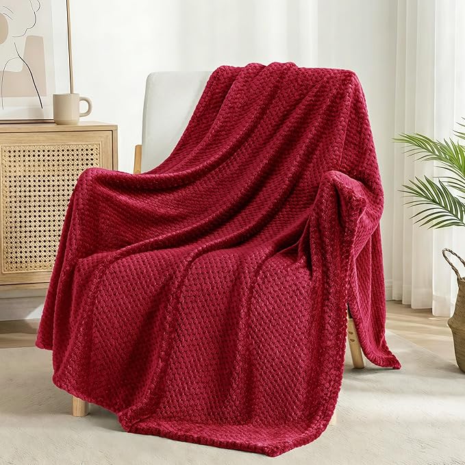 Exclusivo Mezcla Fleece Bed Blanket Twin Size, Super Soft and Warm Blankets for Couch, Sofa and Bed Waffle Textured, Cozy, Fuzzy and Lightweight (Deep Red, 60x80 inches)